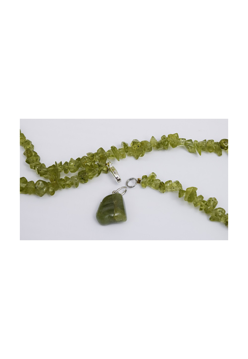 CHRYSOLITHE COLLIER PERIDOT PIERRES BAROQUES